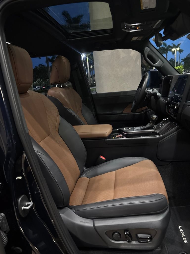 Used 2025 Nightfall Mica Lexus GX 550 Premium+ image 4