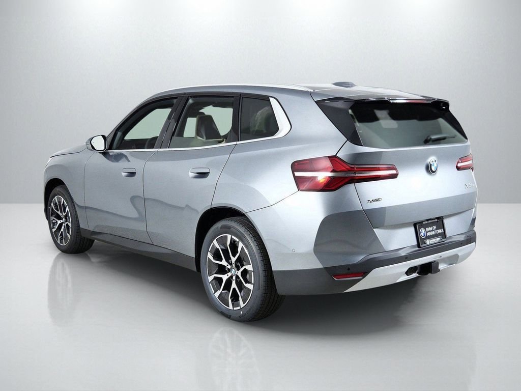 Used 2026 Skyscraper Grey Metallic BMW 30 xDrive image 15
