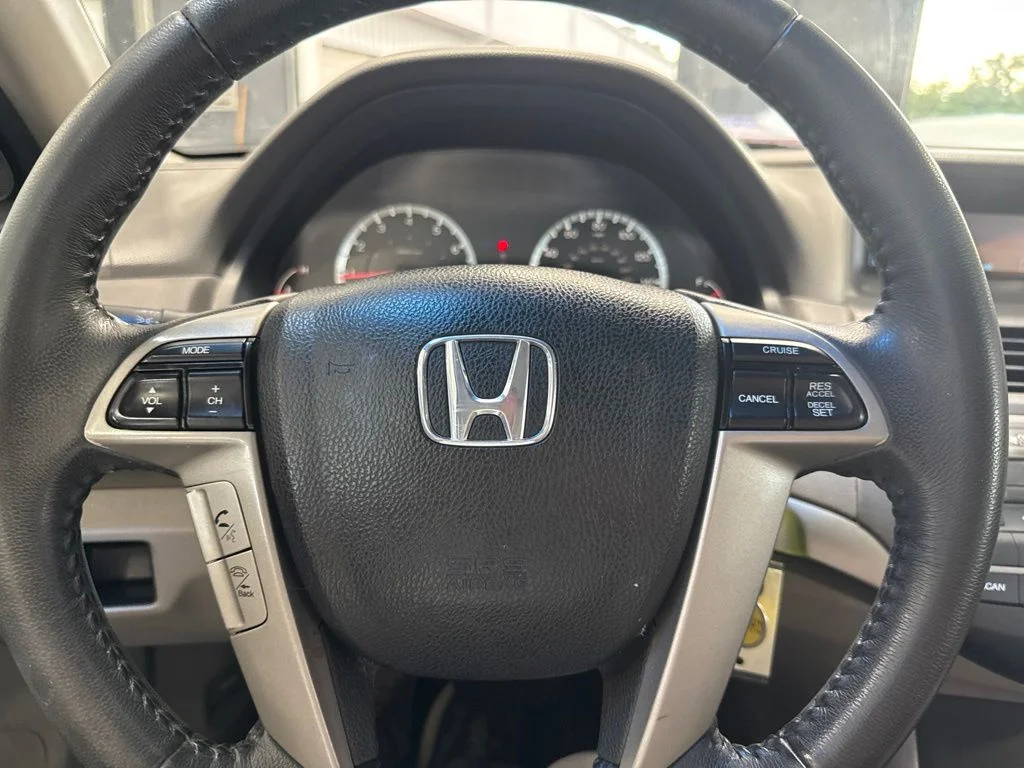 Used 2010 Gray Honda EX-L image 20