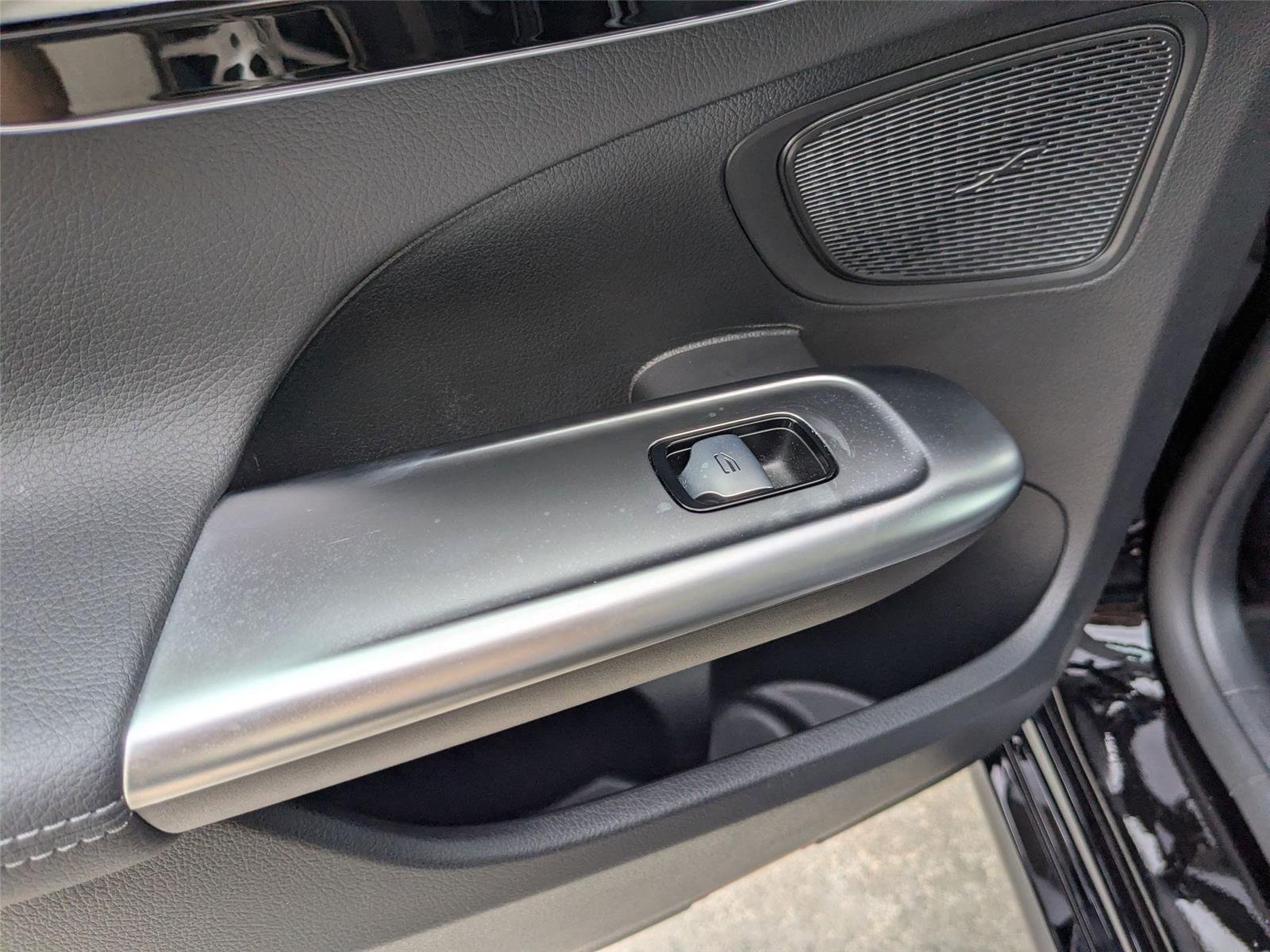 Used 2025 BLACK Mercedes-Benz C 300 image 24