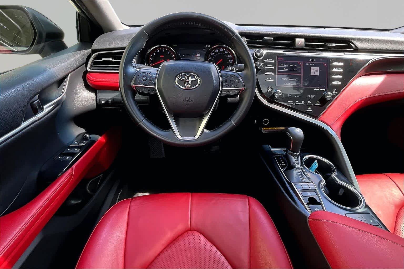 Used 2019 Celestial Silver/Midnight Black Metallic Toyota XSE image 6