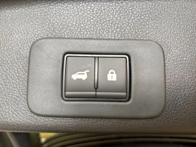 New 2026 Gray Nissan Platinum image 19