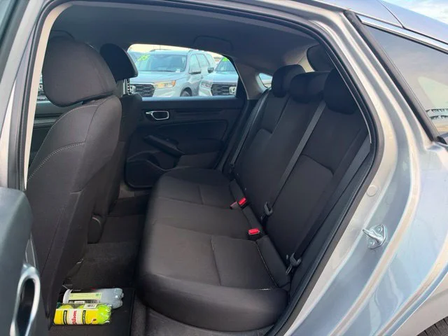 Used 2023 Lunar Silver Metallic Honda LX image 7
