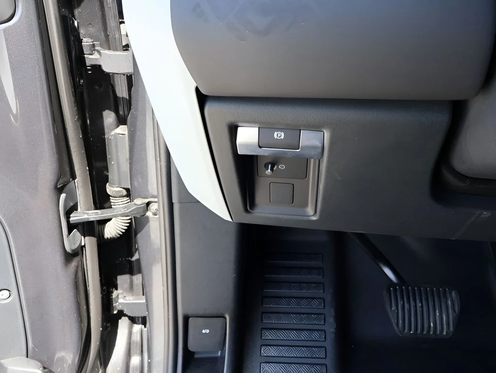 Used 2024 Carpathian Gray Premium Metallic Land Rover S image 34