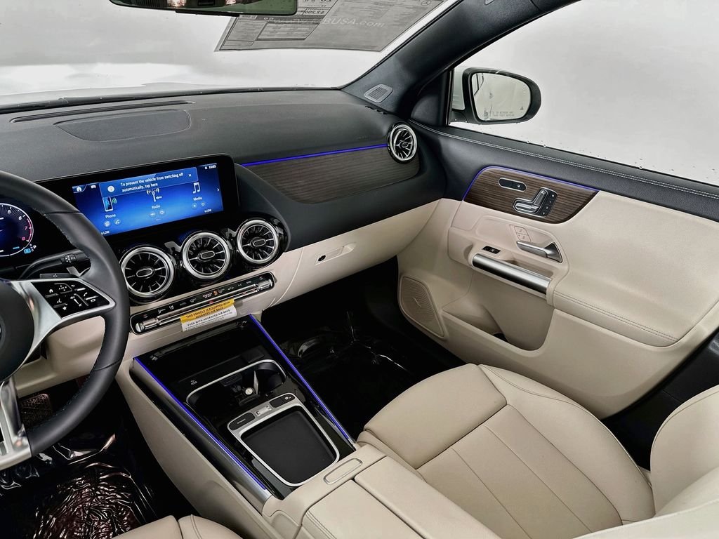 New 2026 Polar White Mercedes-Benz GLA 250 image 23