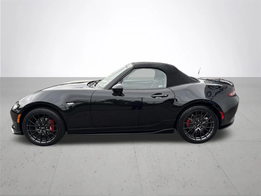 Used 2016 Black Mazda Club image 10