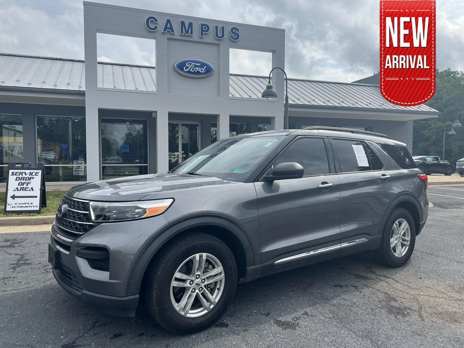 2021 Ford Explorer XLT RWD's photo