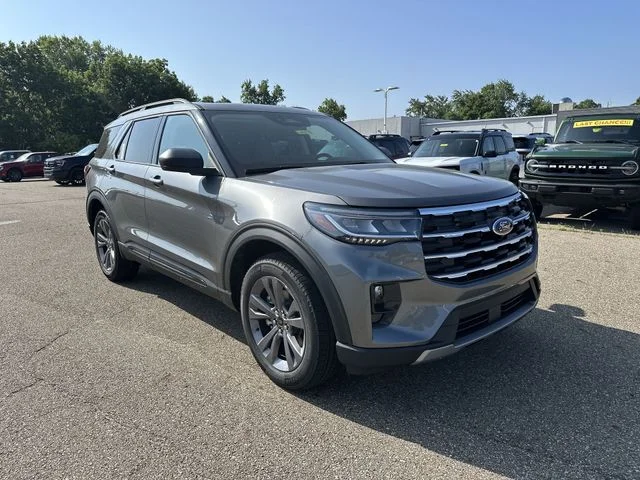 New 2026 Carbonized Gray Metallic Ford Active image 11