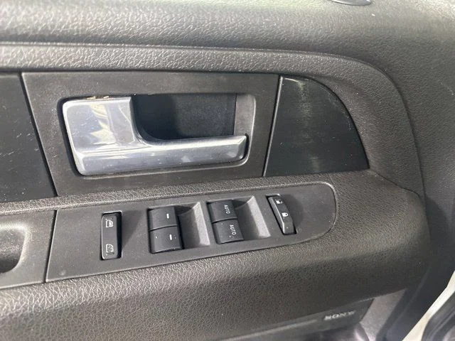 Used 2014 White Ford FX4 image 17