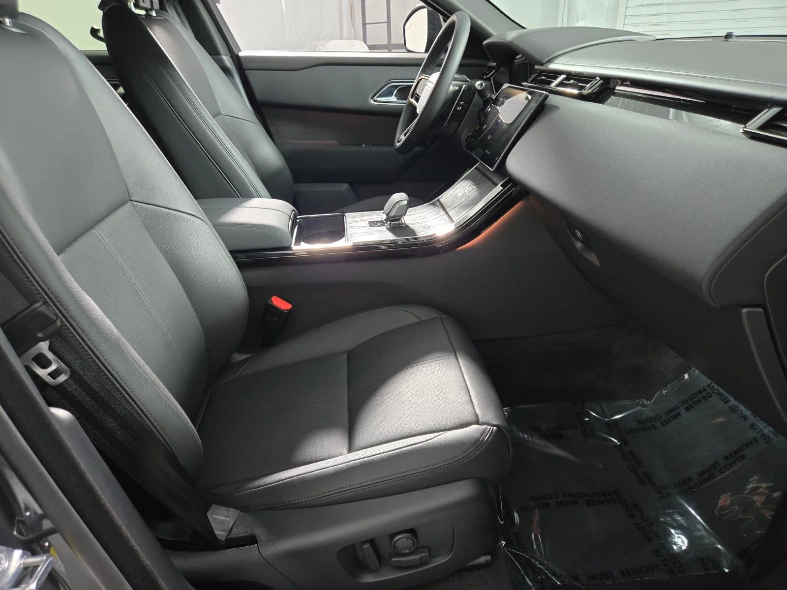 2026 Land Rover Range Rover Velar Dynamic SE - Photo 20