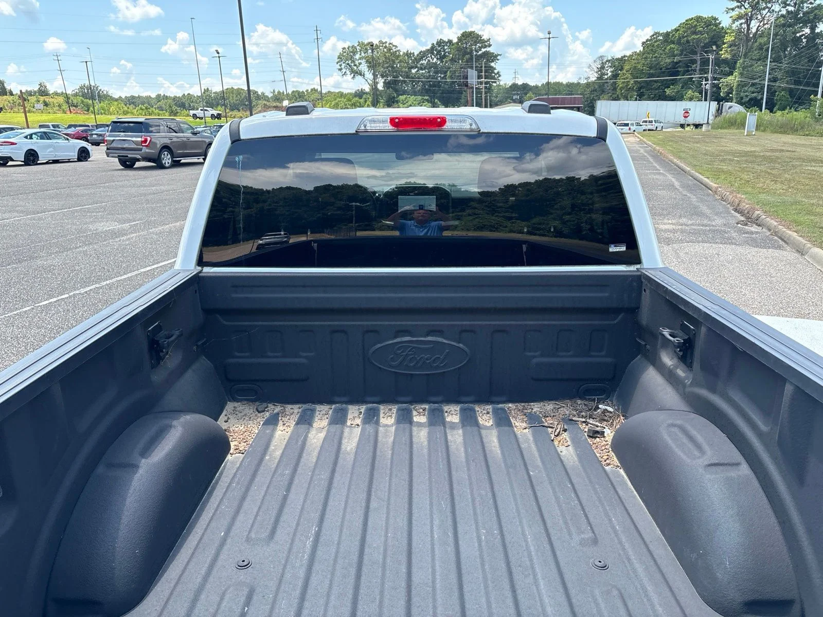 Used 2022 White Ford XLT image 6