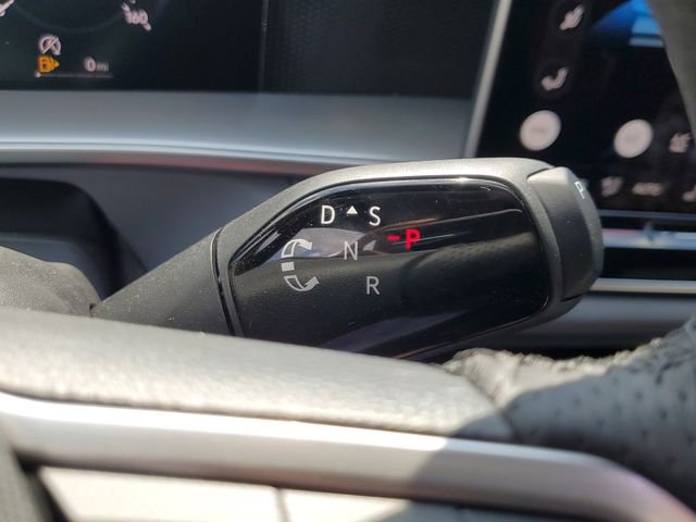 New 2026 White Volkswagen 2.0T SE R-Line Black image 22