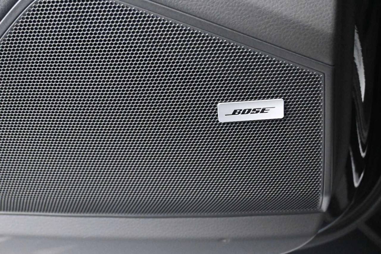 New 2026 Chromite Black Metallic Porsche Coupe image 18
