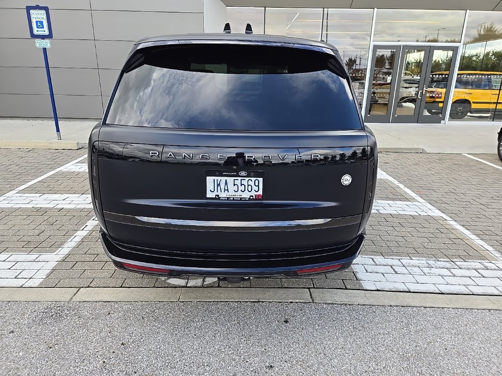 Used 2023 Ligurian Black SV Bespoke Ultra Metallic Sat Land Rover SV image 6