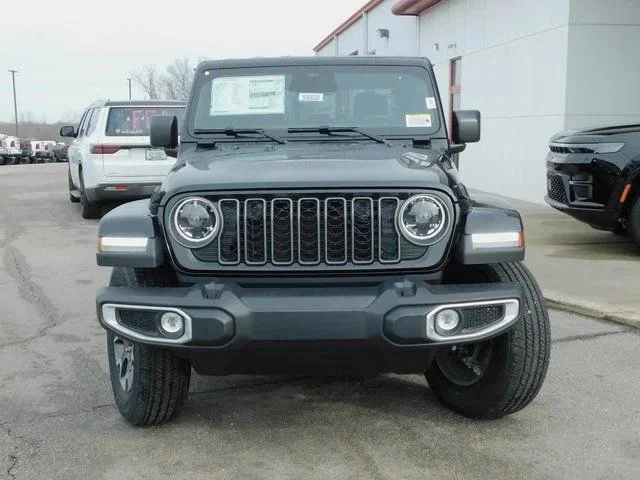 New 2026 Black Clear-Coat Exterior Paint Jeep Sahara image 3