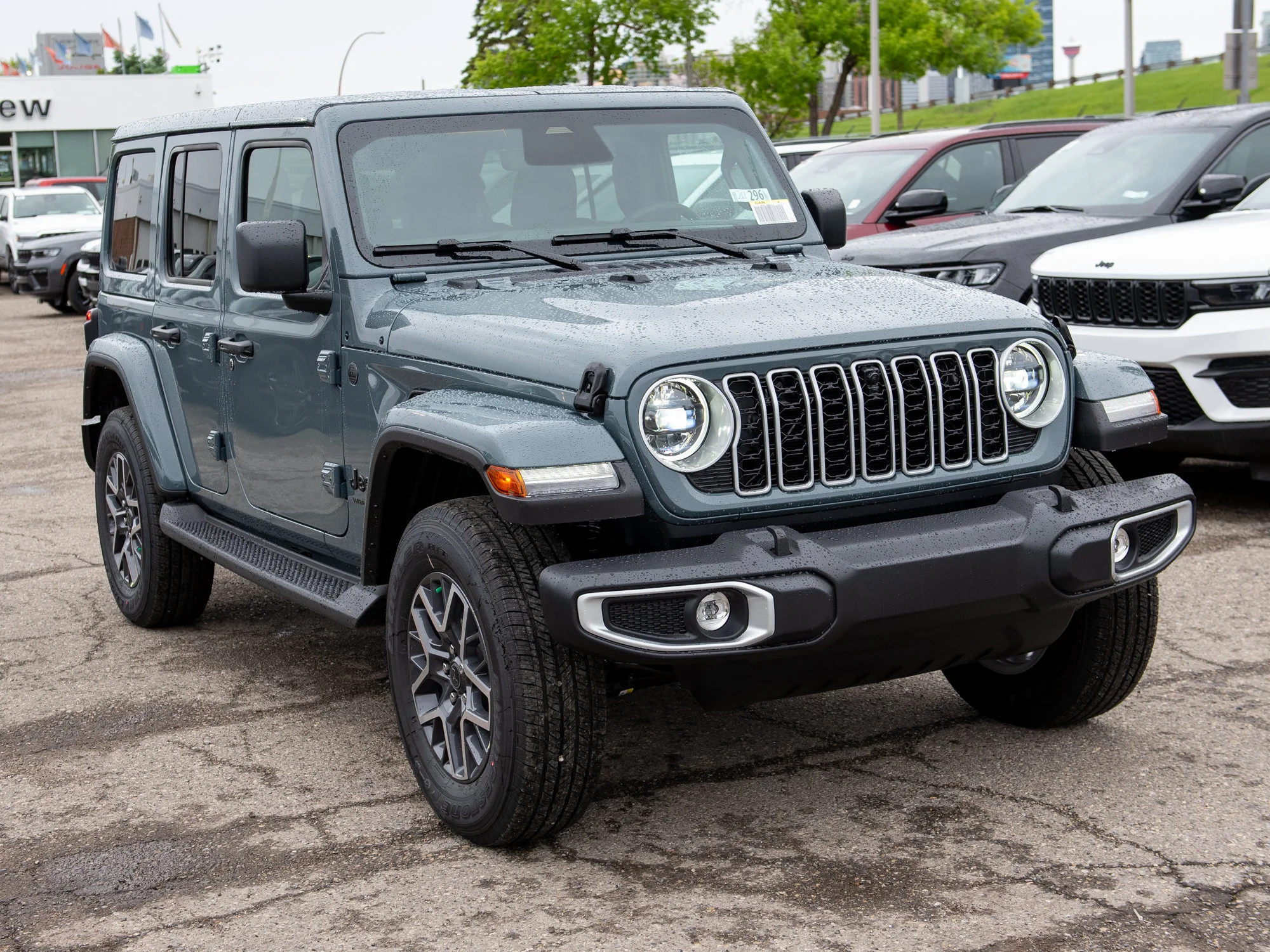 New 2026 Dark blue Jeep Sahara* 4 Door 4x4, Heated McKinley Leather, Trailer Tow, Alpine Audio image 7