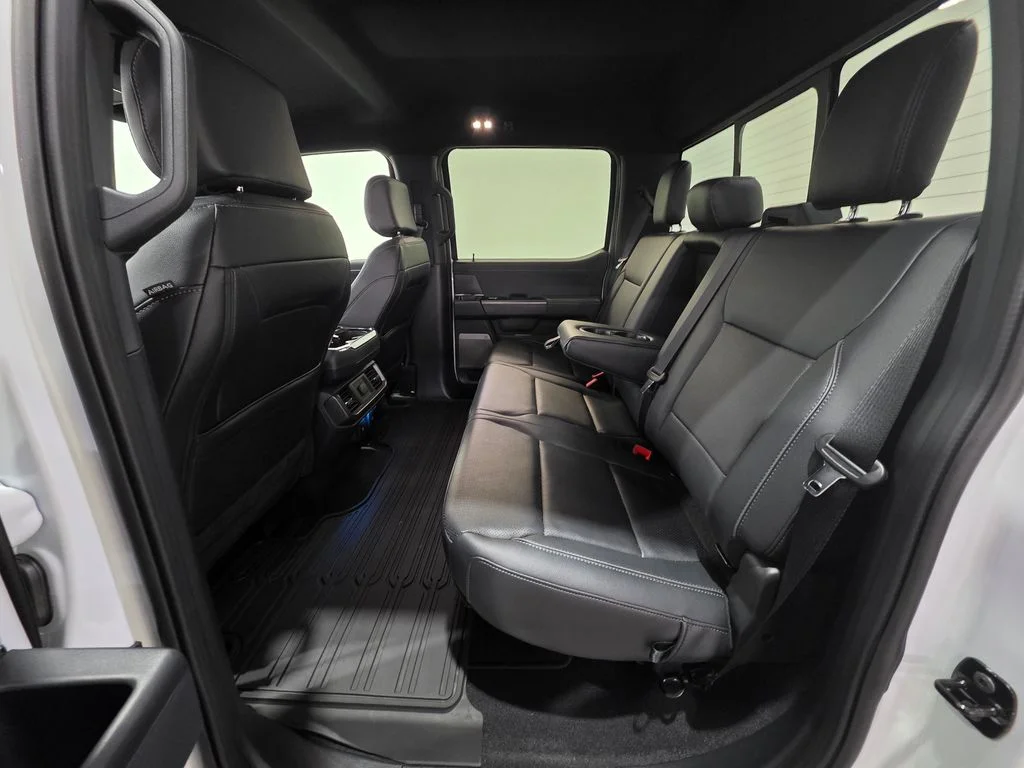 Used 2025 White Ford Lariat image 18