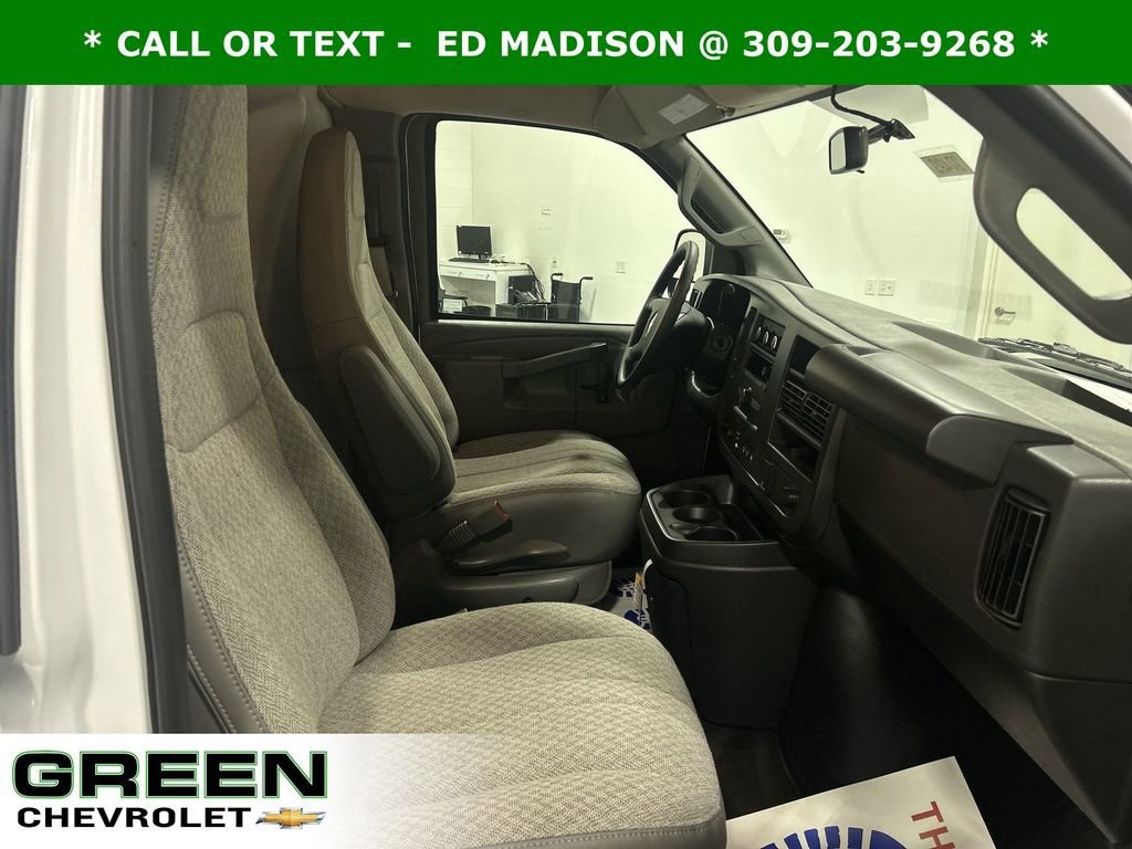 2025 Chevrolet Express Cargo Work Van - Photo 23