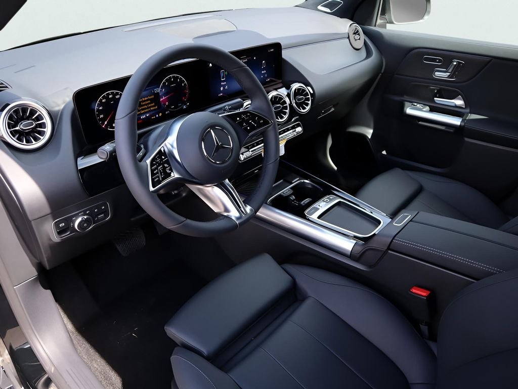 Used 2026 Cosmos Black Metallic Mercedes-Benz GLA 250 image 29