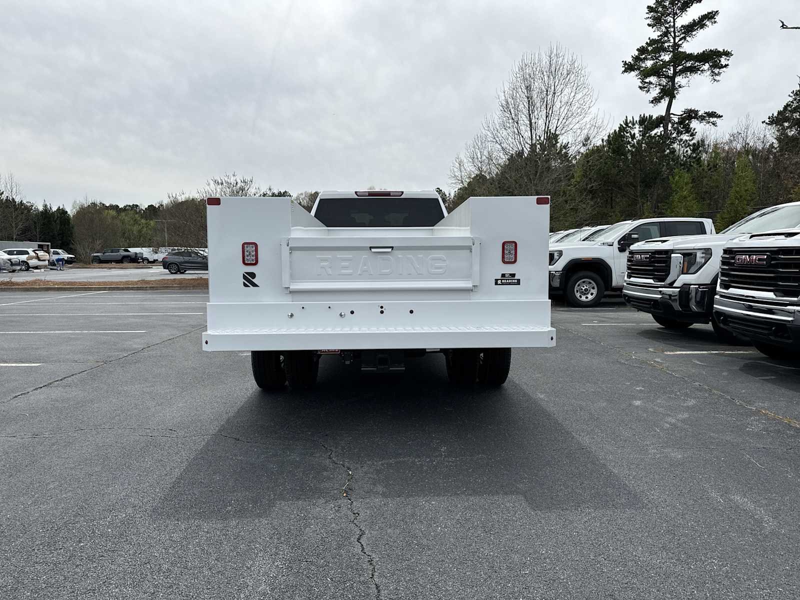 2025 GMC Sierra 3500HD Pro - Photo 6