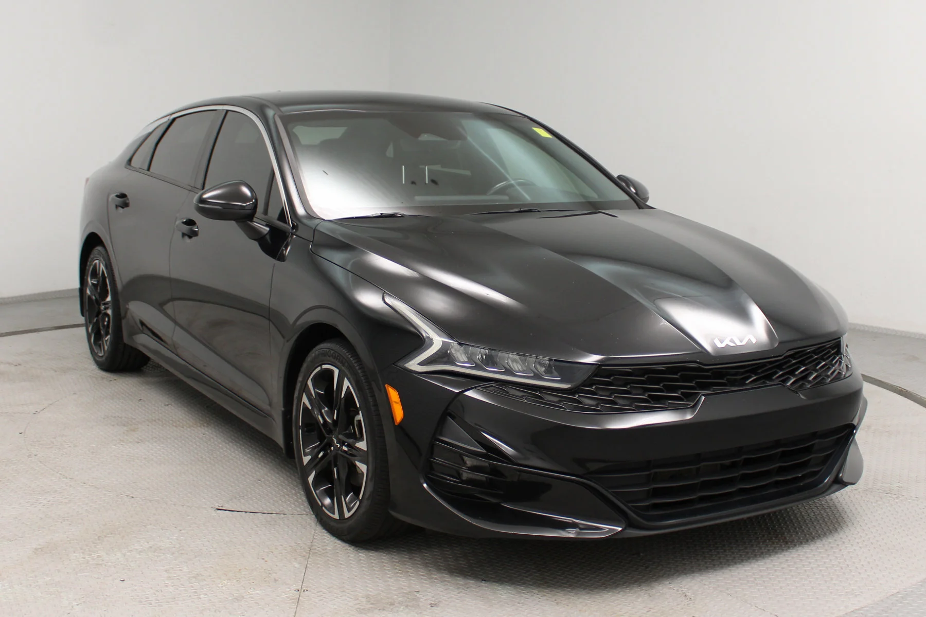 Used 2022 Ebony Black Kia GT-Line Auto FWD image 28