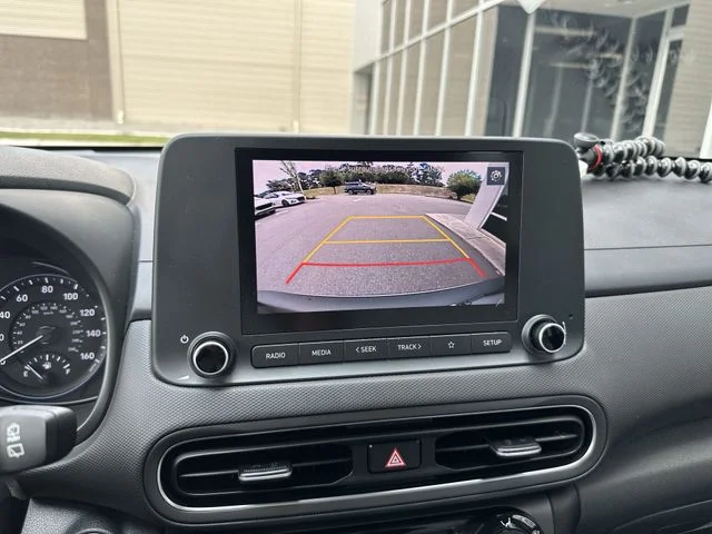 Used 2023 Black Hyundai SEL image 18