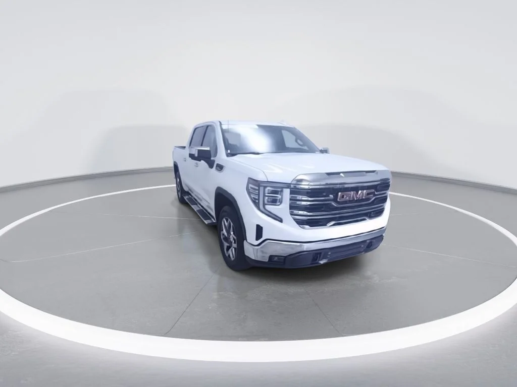 Certified Used 2022 White GMC SLT image 3