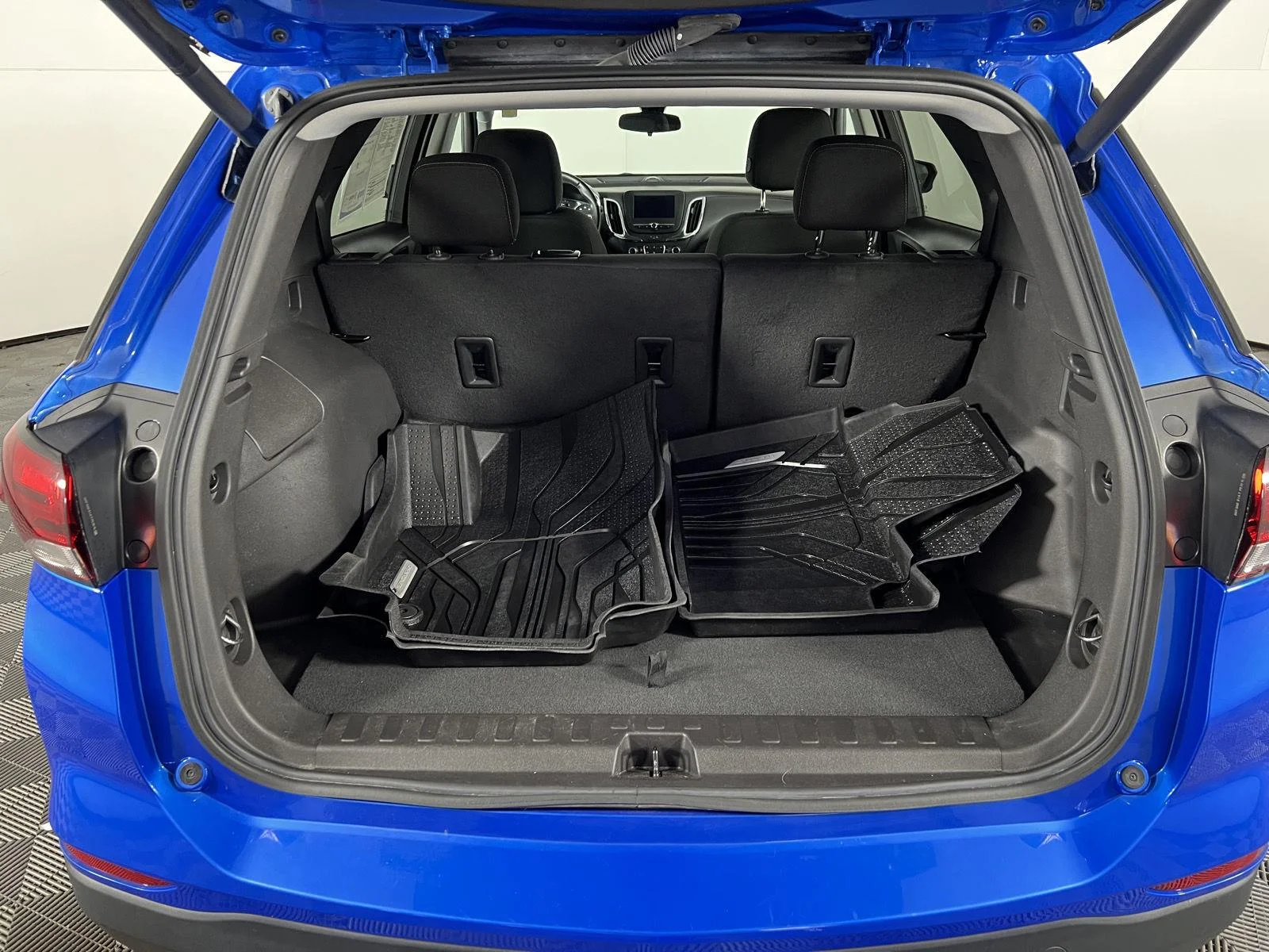 Used 2024 Riptide Blue Metallic Chevrolet LT image 10