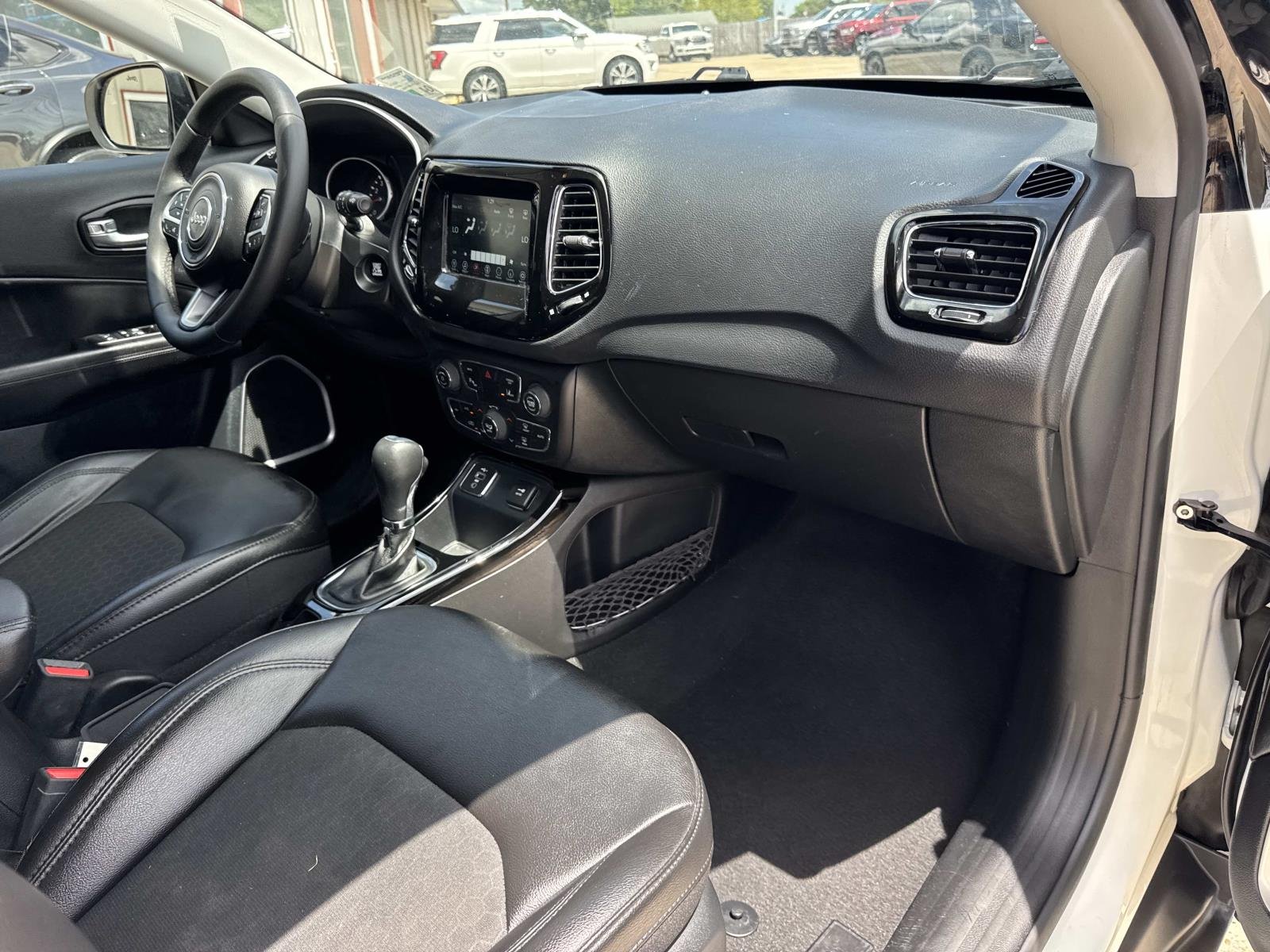 Used 2021 White Clearcoat Jeep Altitude image 12
