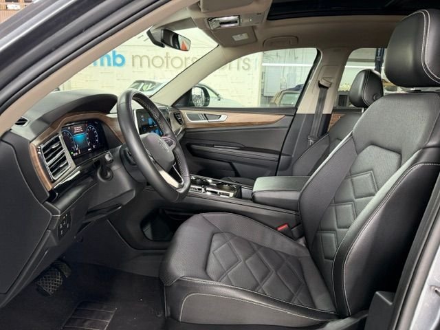 Used 2024 Gray Volkswagen 2.0T SE w/Technology image 6