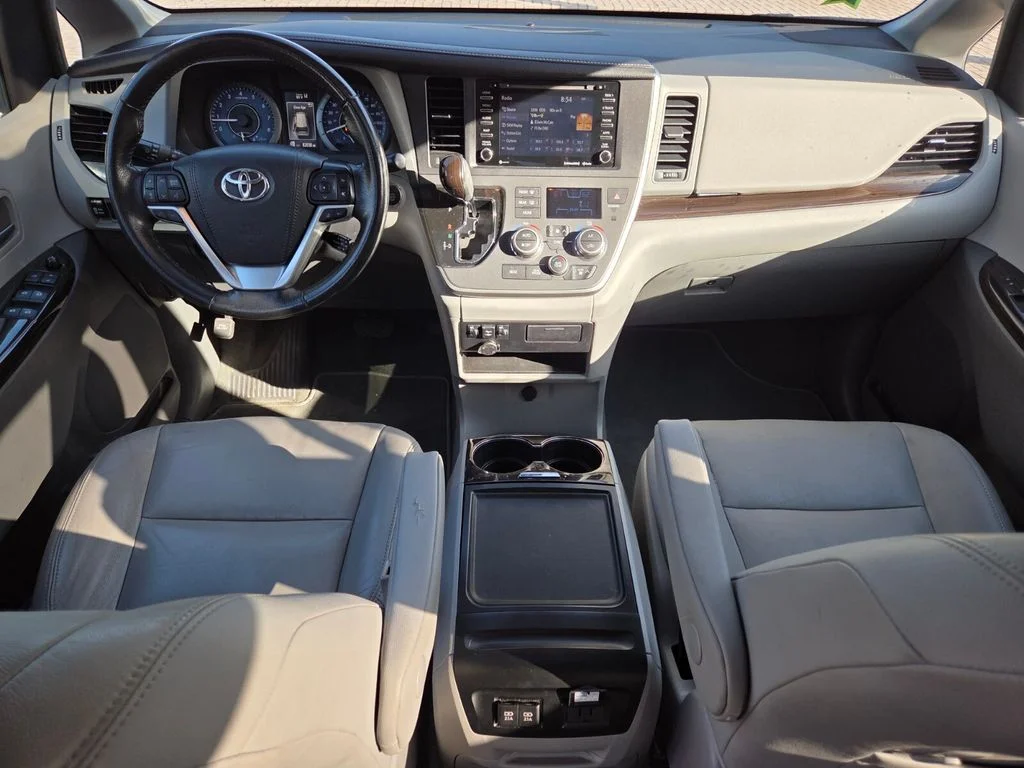 Certified Used 2020 Black Toyota XLE image 5