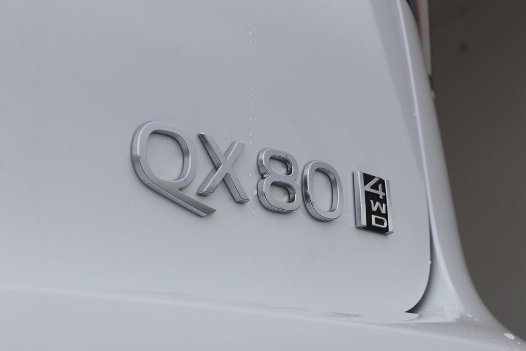 New 2026 RADIANT WHITE INFINITI Luxe 4WD image 36