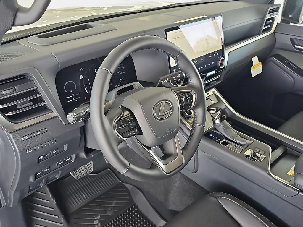 New 2026  Lexus 550 Overtrail image 14