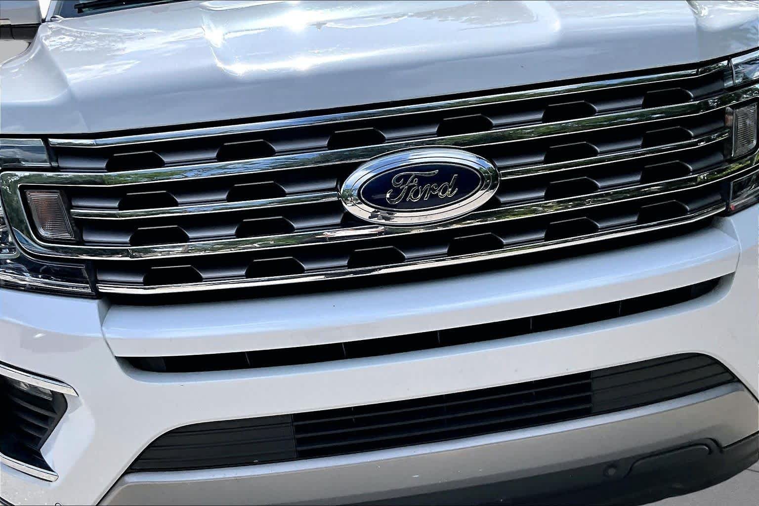 Used 2021 Oxford White Ford Limited image 30