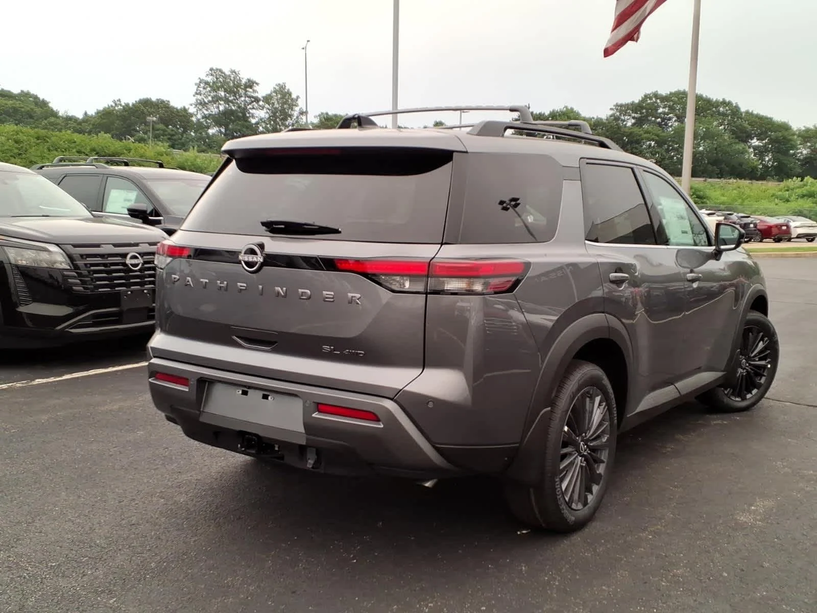 New 2026 Gun Metallic Nissan SL image 3
