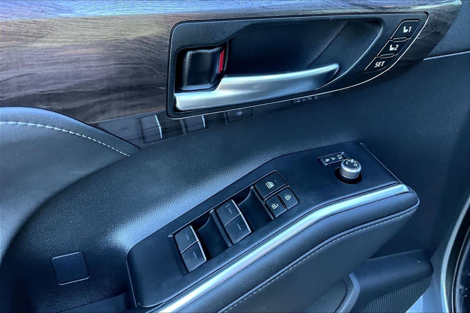 2023 Toyota Highlander Platinum - Photo 32