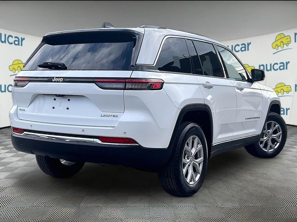 Used 2022 Bright White Clearcoat Jeep Limited image 6
