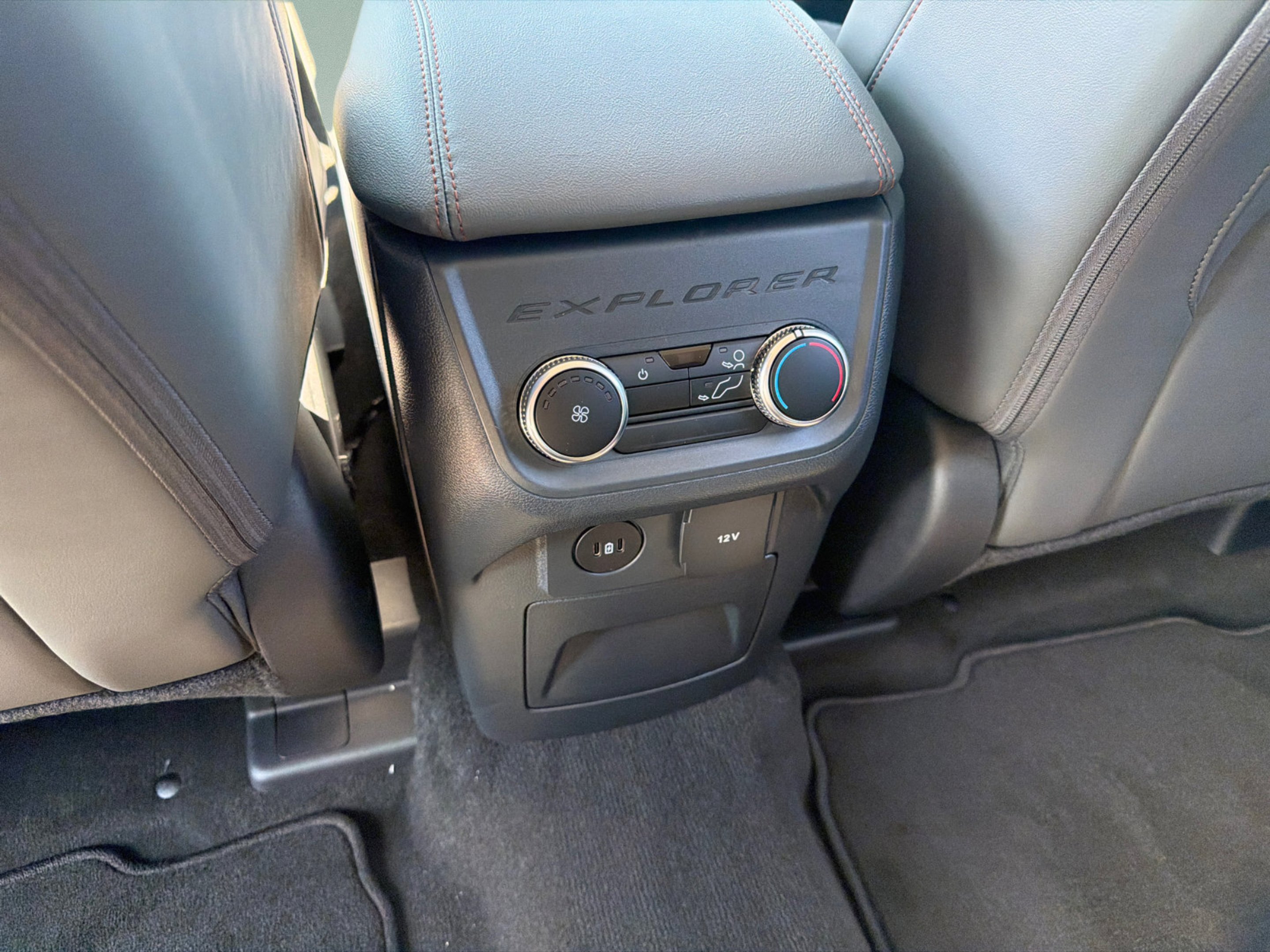 New 2026 Space White Metallic Ford Active image 11