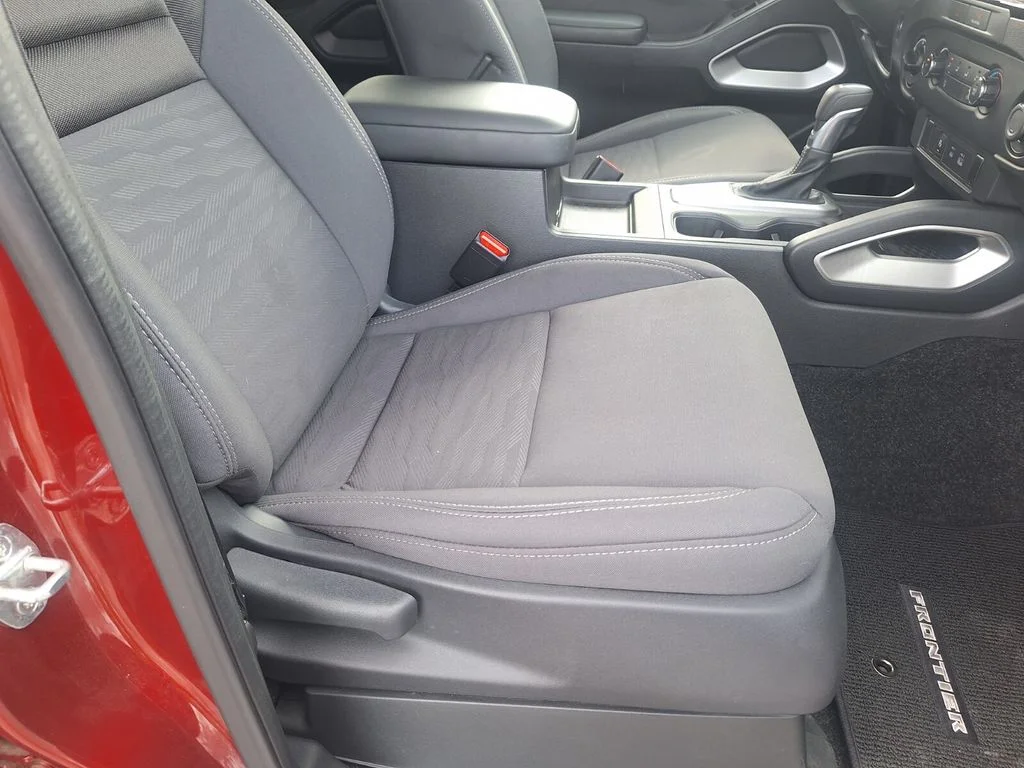 Used 2023 Red Nissan SV image 28