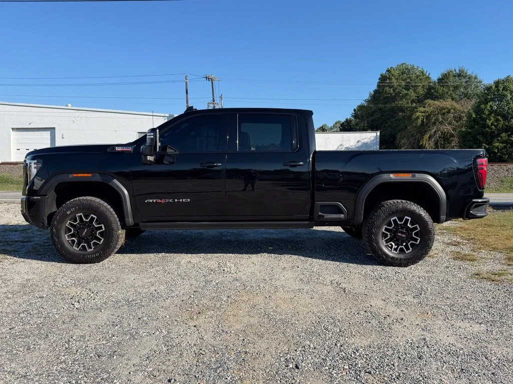 Used 2024 Onyx Black GMC AT4X image 5