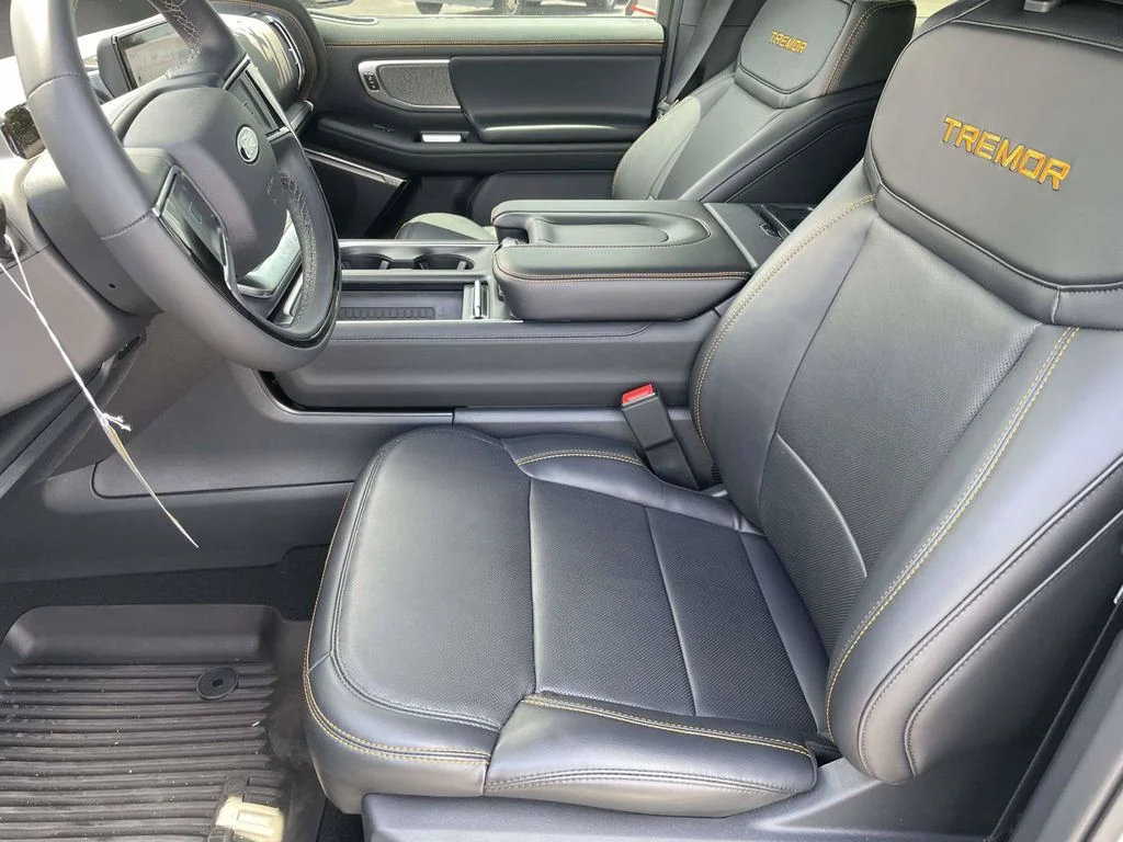 New 2025 Star White Metallic Tri-Coat Ford TREMOR® image 13
