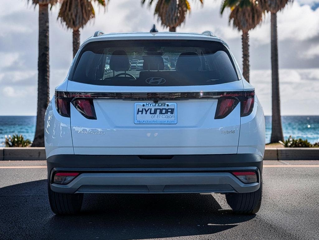 New 2026 White Hyundai SEL FWD image 6