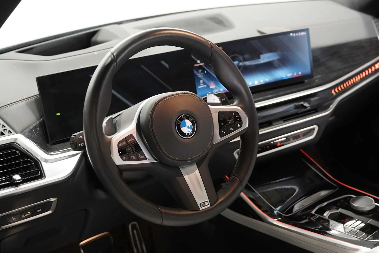 Used 2026 Brooklyn Grey Metallic BMW xDrive40i image 10