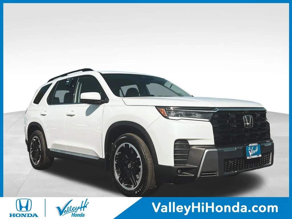 2026 Honda Pilot Touring AWD's photo