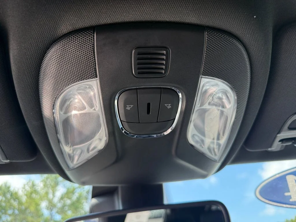 Used 2024 White Jeep Limited image 34