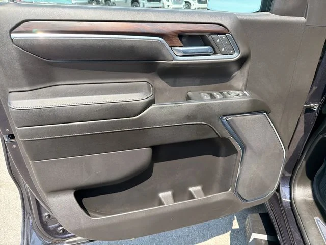 Used 2024 Silver GMC SLT image 15