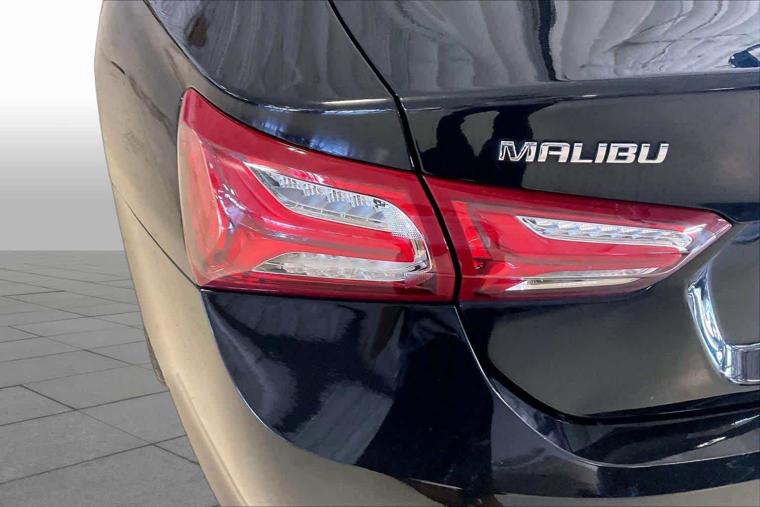 Used 2020 Mosaic Black Metallic Chevrolet LT image 26