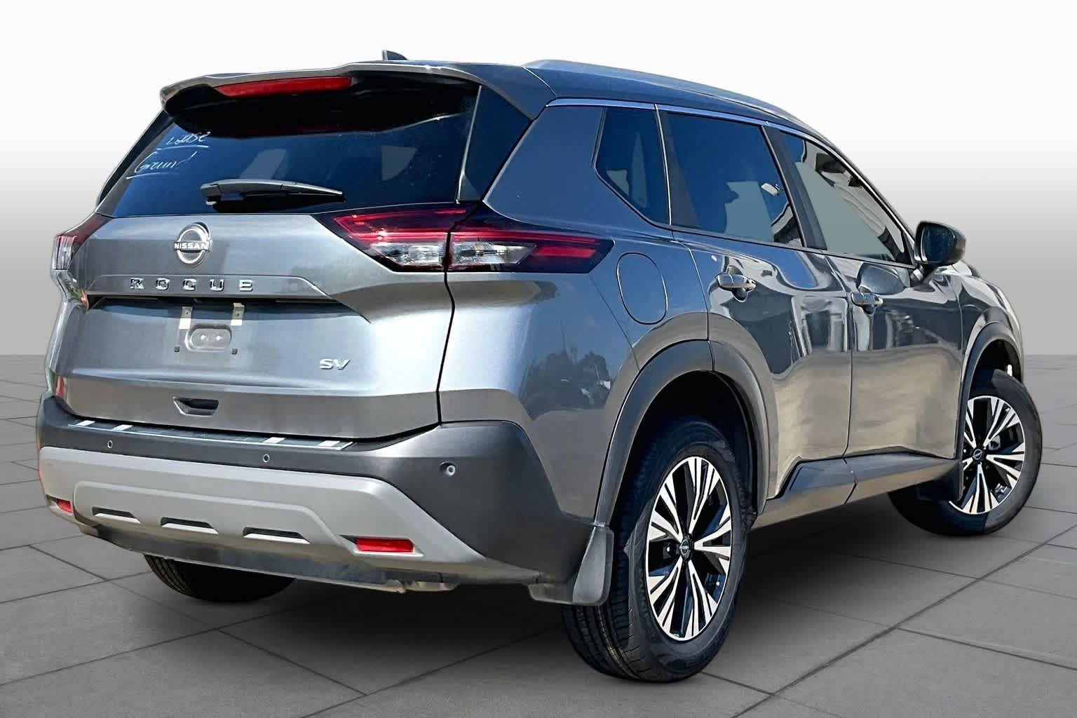 Used 2023 Gun Metallic Nissan SV image 12