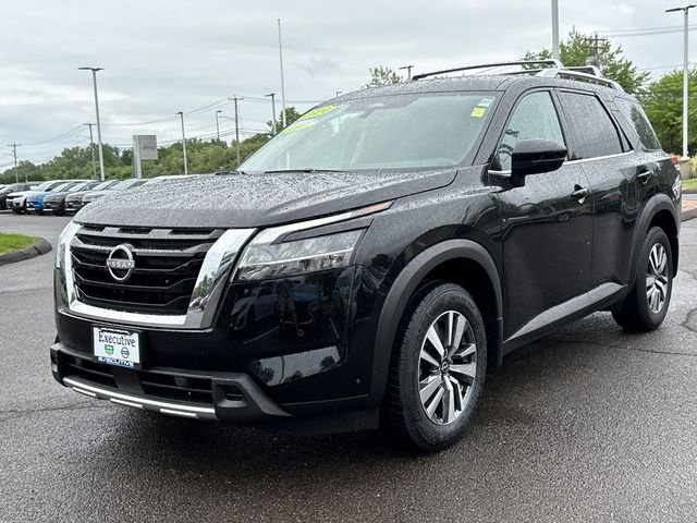 Used 2024 Black Nissan SL image 5
