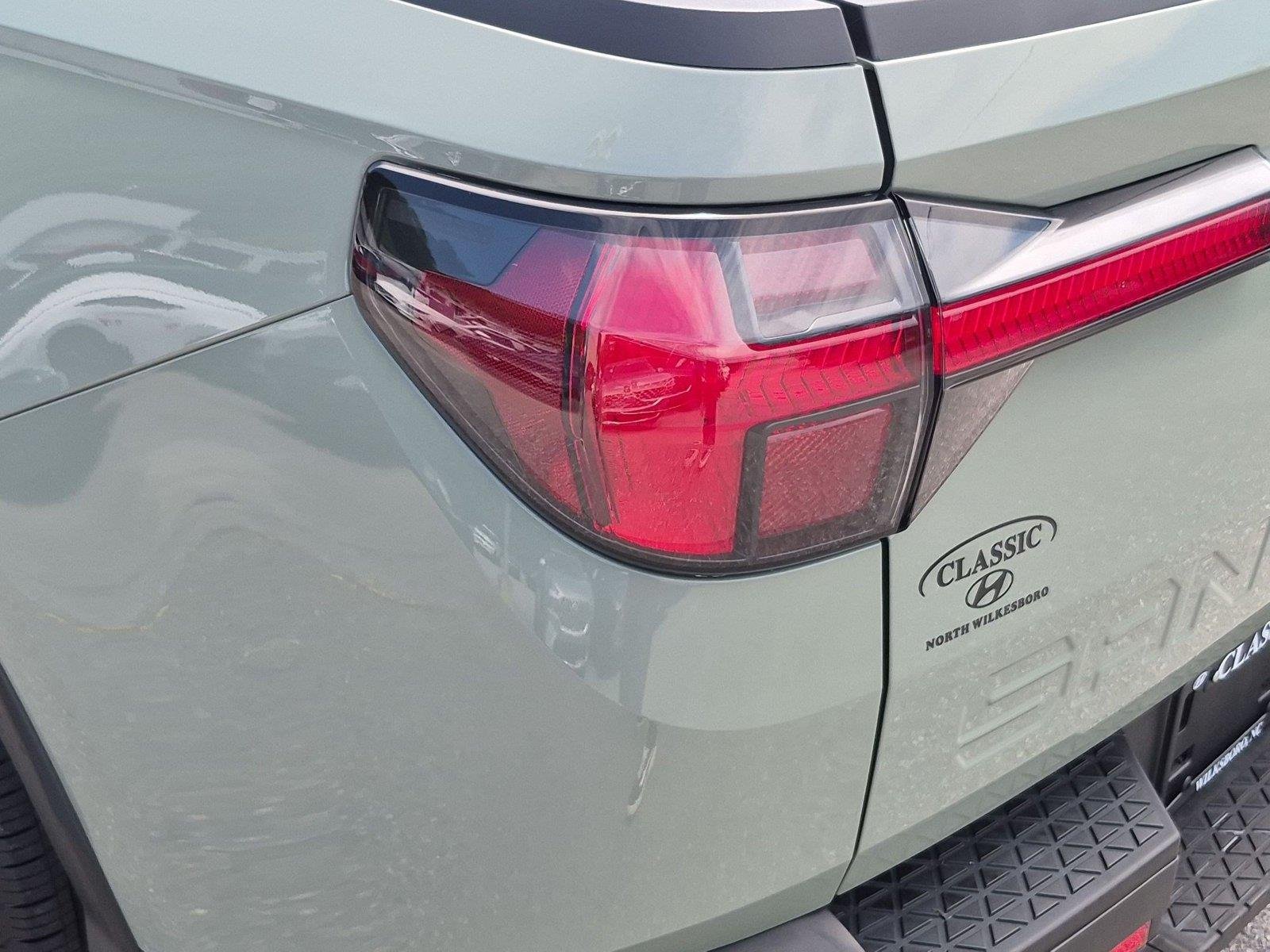 Used 2022 Sage Gray Hyundai SEL image 12
